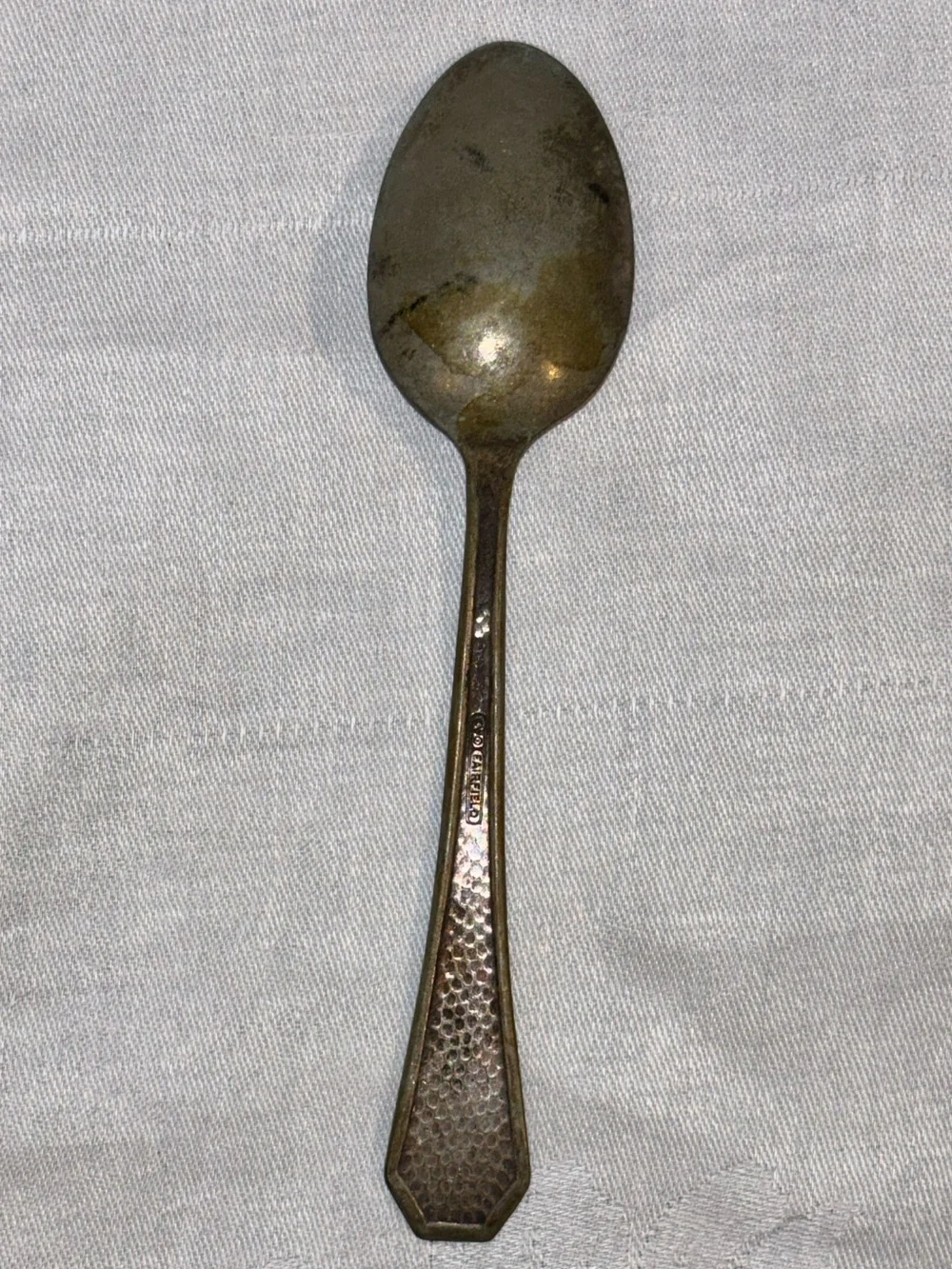 Vintage Fairfield Plate Two Silverplate Art Deco Hammered Teaspoon Flatware HTF